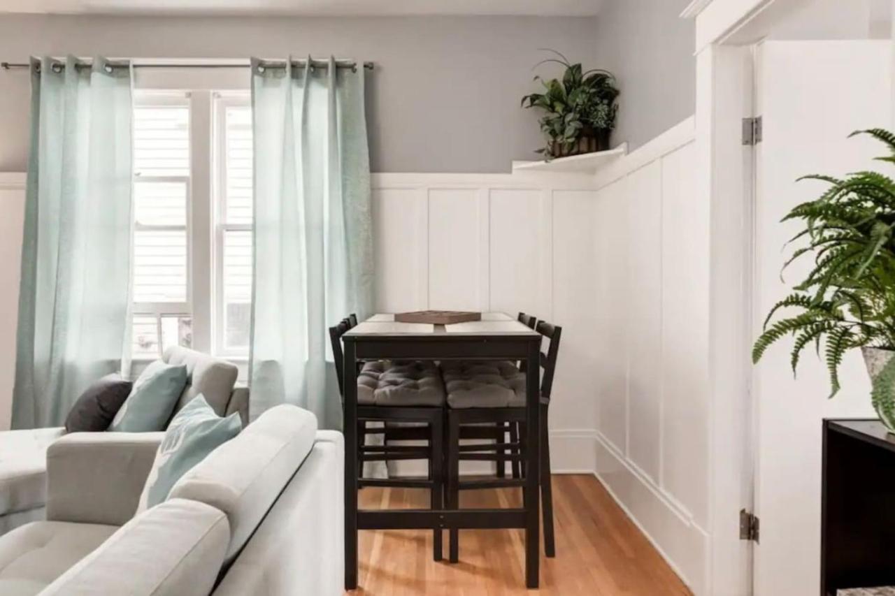 Ceruleans 3br In Apartment Calgary